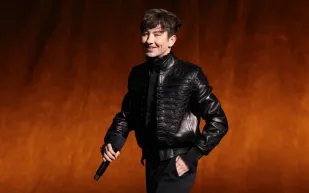 الإعلان عن طاقم أفلام البيتلز الأربعة.. وباري كيوغان يسرق الأضواء