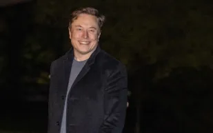 إيلون ماسك: لا شهادات ولا سير ذاتية.. هكذا أختار فريقي