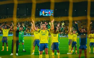 النصر يحتفل بثنائية جديدة لرونالدو في سباق الألف هدف