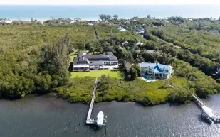 طرح منزل بيل جيتس السابق للبيع  بسعر 23 مليون دولار