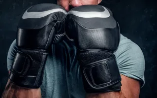 جدة تستضيف نزال القمة بين القحطاني وإسلام رضا في بطولة المقاتلين المحترفين