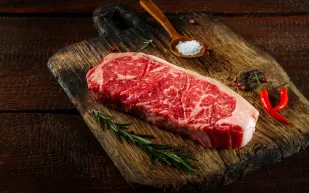 كيف أعادت تجربة جريئة تعريف مخاطر الطعام غير المطهو؟