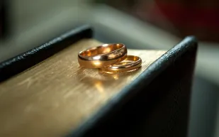 أسعار الذهب بالسعودية اليوم الأحد 20 أبريل 2025