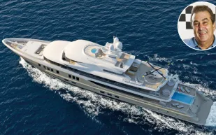 يخت "كازينو رويال" الجديد يبحر في المتوسط بعد بيعه لأبرز عشاق جيمس بوند