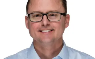 ليس من قادة أبل أو مايكروسوفت.. تعرف على الرئيس التنفيذي الأعلى أجرًا في الولايات المتحدة