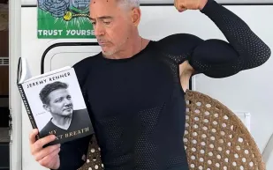 روبرت داوني جونيور يكشف أول صورة من كواليس Avengers: Doomsday