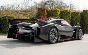 باجاني هوايرا R 2022 تُعرض في مزاد  بسعر يصل إلى 3.2 مليون يورو