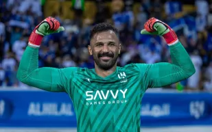 رسميًا.. محمد العويس ينضم إلى نادي العُلا قادمًا من الهلال (فيديو) 