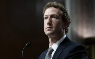 في عيده ال 41 كم تبلغ ثروه مارك زوكربيرج