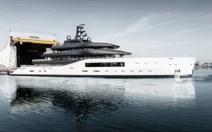 أول يخت Amels 80 يرى النور من أحواض Damen Yachting