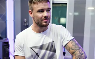 بعد أشهر من وفاته.. من هو الوريث الوحيد لليام باين؟ 