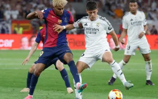 التشكيلة المتوقعة لبرشلونة في مواجهة ريال مدريد: مفاجآت في مراكز الدفاع والهجوم