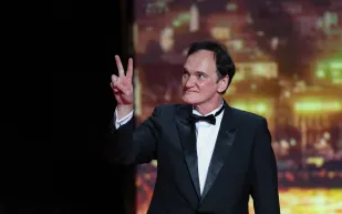 كيف قدم كوينتن تارانتينو درسًا في الانضباط لصناع السينما في كان؟