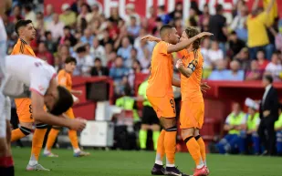 ريال مدريد يستضيف ريال سوسيداد في الدوري الإسباني وسط غيابات مؤثرة 