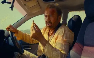 نيكولاس كيج يتحدث عن مغامرة خطيرة في The Surfer بعد تعلم ركوب الأمواج