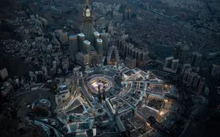 دليلك لأهم معالم مكة المكرمة وخيارات الإقامة والتسوق في موسم الحج 1446هـ