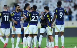 النصر يحقق فوزًا تاريخيًا على الأخدود ويعزز موقعه في دوري روشن