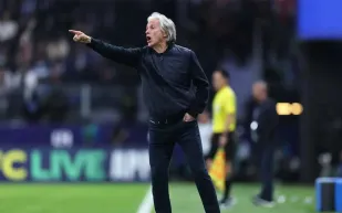 لماذا تأخر الهلال في إعلان إقالة جورجي جيسوس؟