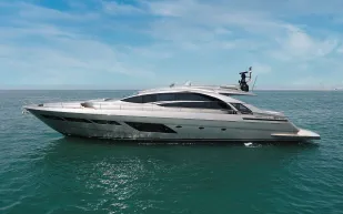 عرض يخت برشينج 8X الفاخر للبيع بـ5 ملايين دولار