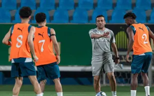 لماذا تم تعيين محمد الشلهوب مدربًا للهلال؟.. تقارير إعلامية تكشف