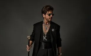 الأناقة السوداء على طريقة النجوم في Met Gala 2025