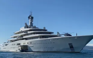 اختراق هوية يخت "إكليبس" يكشف ثغرات في أنظمة تتبع السفن ويعرضها للتهريب