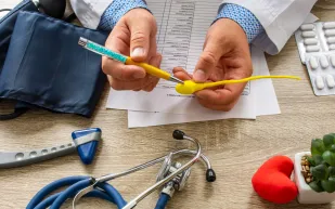 كل ما تريد معرفته عن عملية قطع القناة المنوية لمنع الحمل