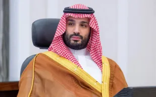 الأمير محمد بن سلمان في مشعر منى لمتابعة شؤون الحجيج ميدانيًّا 