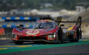 فيراري تشعل سباق لومان وتُبعد بورشه عن الحلم (فيديو)