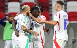 التشكيل المتوقع لمنتخبي إيطاليا والنرويج في قمة الليلة 