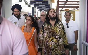 راتب خيالي لأنانت أمباني في شركة ريلانس  إندستريز