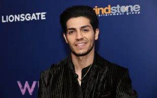 في حوار مع "الرجل".. مينا مسعود بين أحلام السفر وشغفه بالساعات (فيديو)