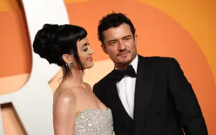 زيجة على المحك.. رحلة الفضاء تُشعل الخلافات بين أورلاندو بلوم وكاتي بيري