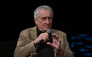 روبرت دي نيرو يكشف قاعدته الذهبية الأولى في تربية أبنائه