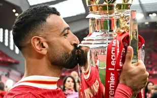 محمد صلاح في سباق الكرة الذهبية 2025.. تعرف على القائمة