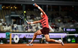 أبرز مواجهات رولان جاروس اليوم: ديوكوفيتش وسينر ودريبر في الواجهة