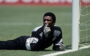 محمد الدعيع يوجه رسالة مؤثرة بسبب الهزيمة القاسية من ألمانيا 2002