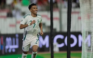 تصفيات كأس العالم 2026: معركة شرسة بين السعودية وأستراليا على بطاقة التأهل المباشر