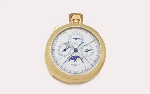 تحفة من زمن الأزمات: ساعة جيب خرافية تعود للواجهة في مزاد سوذبيز