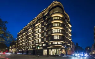 بنتهاوس فاخر في لندن بـ 56 مليون دولار: إطلالات لا تُضاهى 