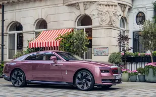 جيلY يقتحم عالم رولز-رويس.. و"سبكتر" نقطة التحول