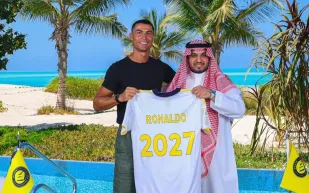 أول تعليق من رونالدو بعد تجديد عقده مع النصر 