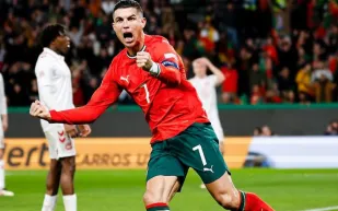 كم لقبًا حصد رونالدو بعد سن الأربعين؟ إنجاز جديد يُضاف لأسطورته