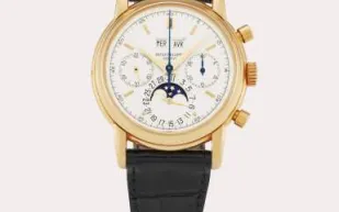 ساعة نادرة من Patek Philippe تحقق رقمًا مذهلًا في مزاد