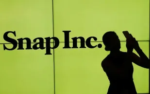 Snap تنافس الكبار وتقتحم سباق نظارات الواقع المعزز