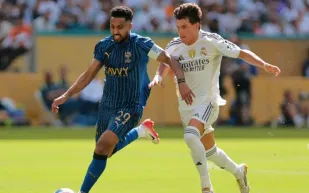 وسائل إعلام أوروبية تنتقد أداء الملكي وتشيد بثبات الهلال 