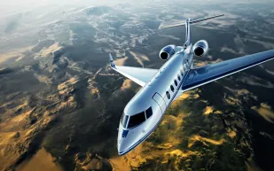 بين التملك والعضويات الفاخرة: كيف تختار تجربة الطيران الخاص المثالية لك؟