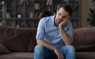 دراسة تكشف: الحميات المنخفضة السعرات قد تزيد خطر الاكتئاب