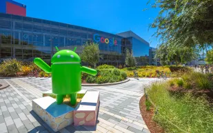 خاصية جديدة قد تنقذ الأرواح.. هل يستطيع أندرويد أن يسبق الزلازل حقًا؟