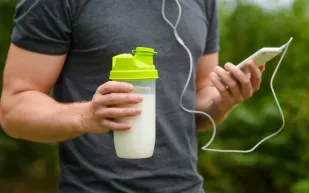 دراسة تحذر: مشروبات البروتين الجاهزة قد تؤدي إلى الوفاة المبكرة